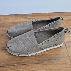 BOB's Gray/Green Casual Womens Shoes